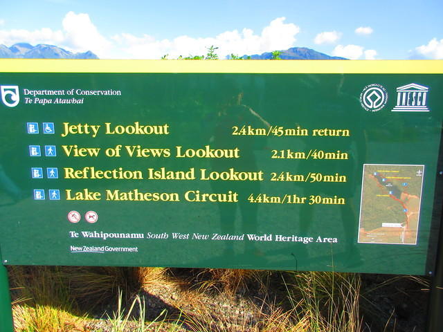 We decided to take a run around Lake Matheson.