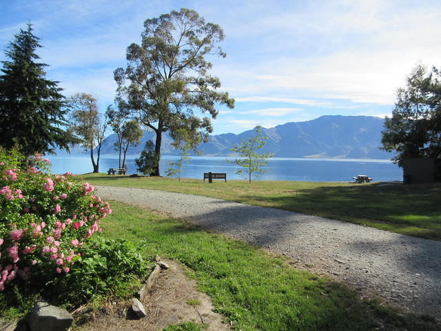 Lake Hawea from our campsite.