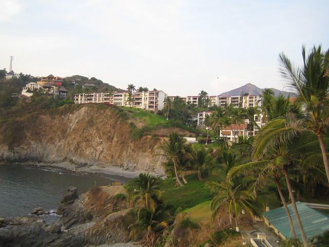 View up the coast from L'Recif