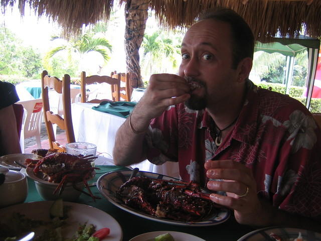 2 kilos of Langosta, "Muy delicioso!!"