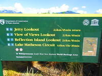 We decided to take a run around Lake Matheson.